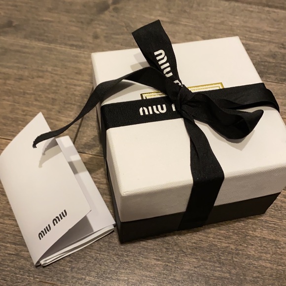 Miu Miu earring - Picture 5 of 6